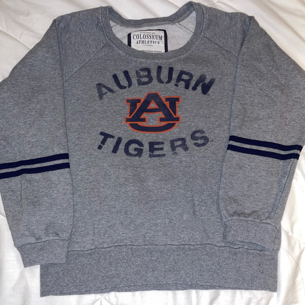 University of auburn sweatshirt, size medium